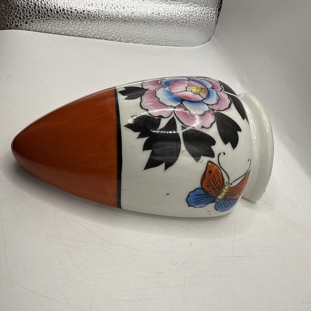 Vtg HAND PAINTED Flower Butterfly Design Porcelain Wall Pocket Vases Japan - Picture 3 of 7